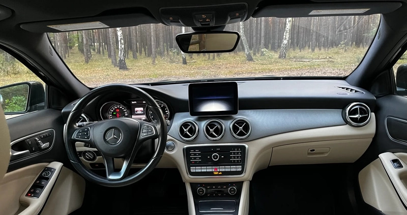 Mercedes-Benz GLA cena 99900 przebieg: 102000, rok produkcji 2018 z Bydgoszcz małe 529